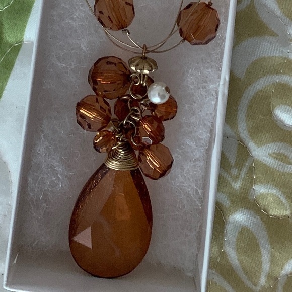 Macy’s Amber/Pearl Fashion Necklace and Earring - Picture 1 of 3